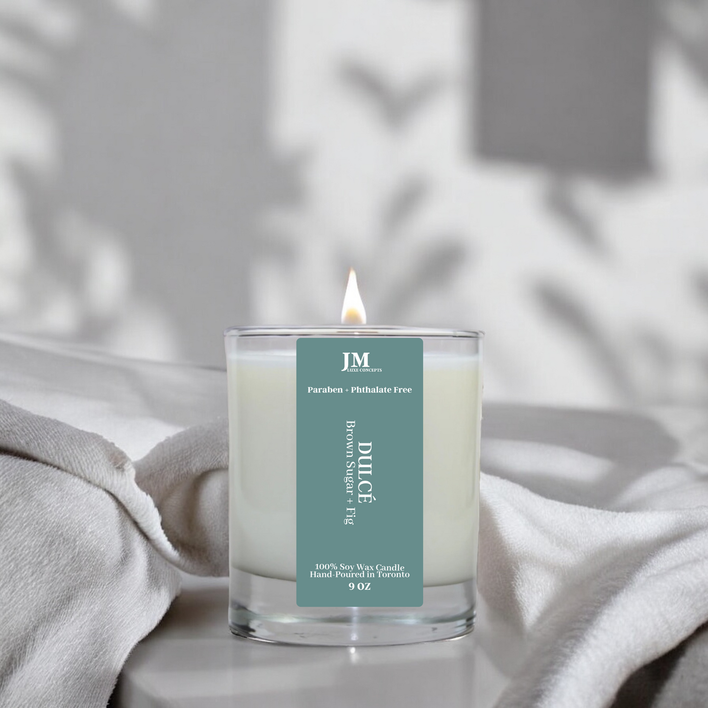 Brown Sugar + Fig Scented Soy Wax Candle With a Wooden Wick - DULCÉ